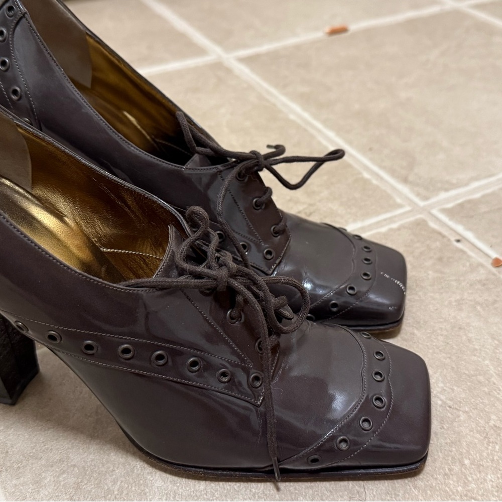 Dolce & Gabbana Elegant Brown Lace-Up Women's heels